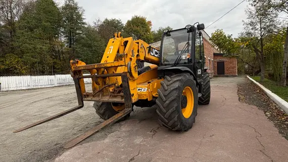 Телескопічний навантажувач JCB 531-70 AGRI  2017 рік