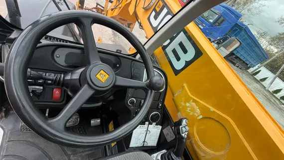 Телескопічний навантажувач JCB 531-70 AGRI  2017 рік