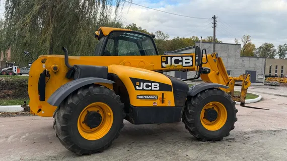 Телескопічний навантажувач JCB 531-70 AGRI  2017 рік